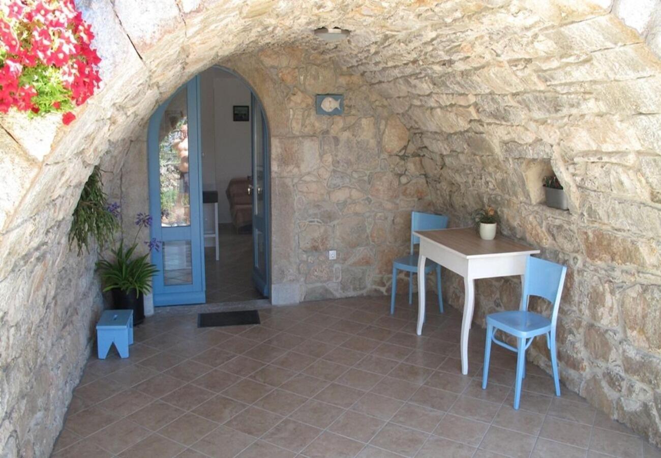 Apartments Insula Insule - Rustic & Peaceful Skrbčići Dış mekan fotoğraf